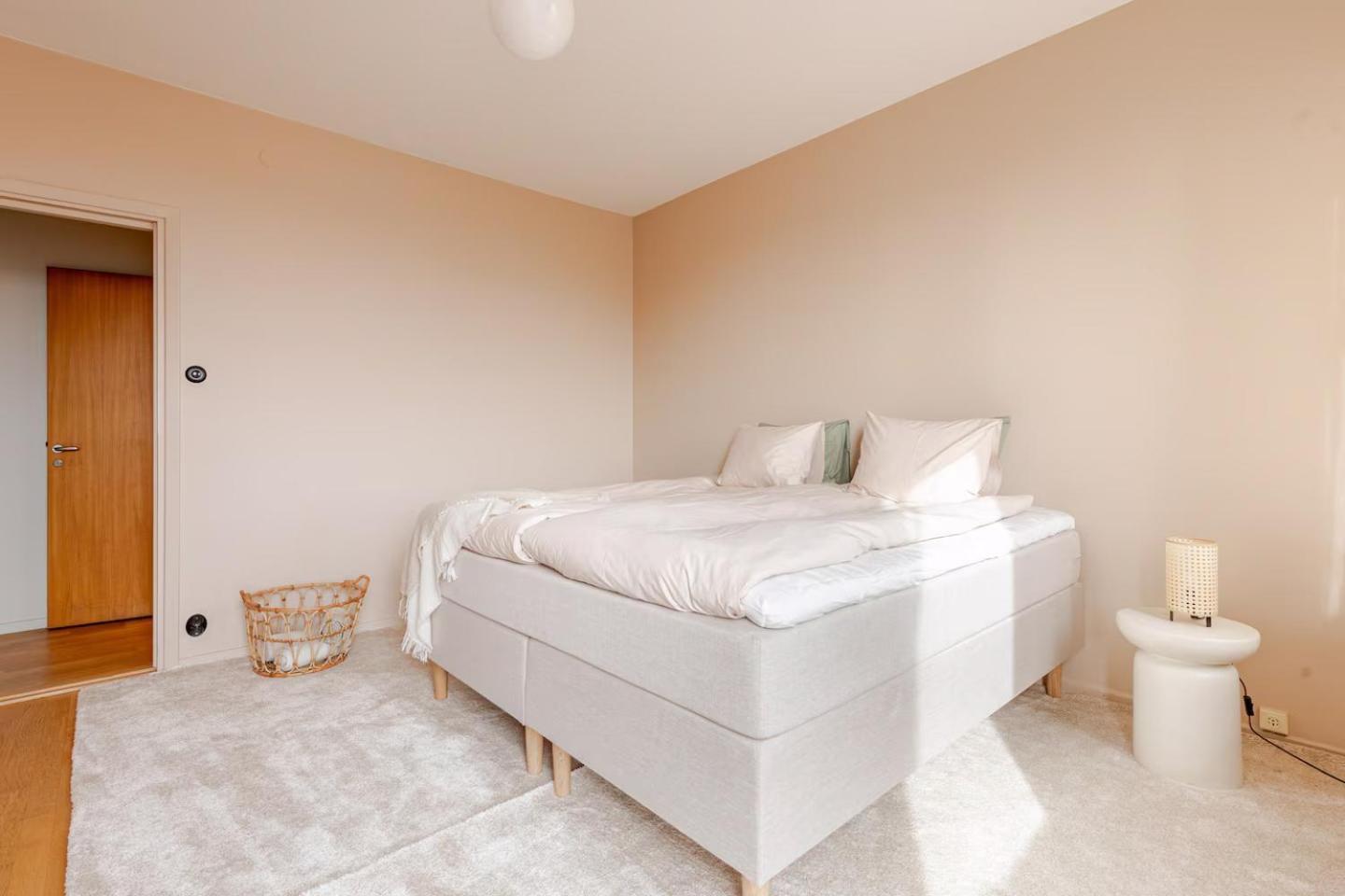 180 Sqm 5br With Stunning View In Oestermalm Leilighet